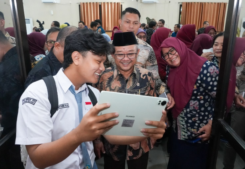 PADHET Guru MAJU Dimulai Hari Ini, 133 Guru DIY Belajar AI hingga STEAM